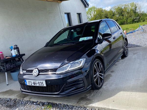Volkswagen Golf Hatchback, Diesel, 2017, Black