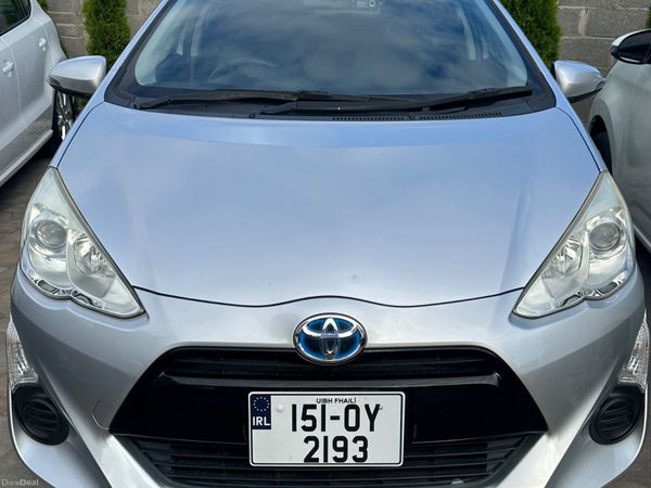 Toyota Aqua Hatchback, Petrol Hybrid, 2015, Silver