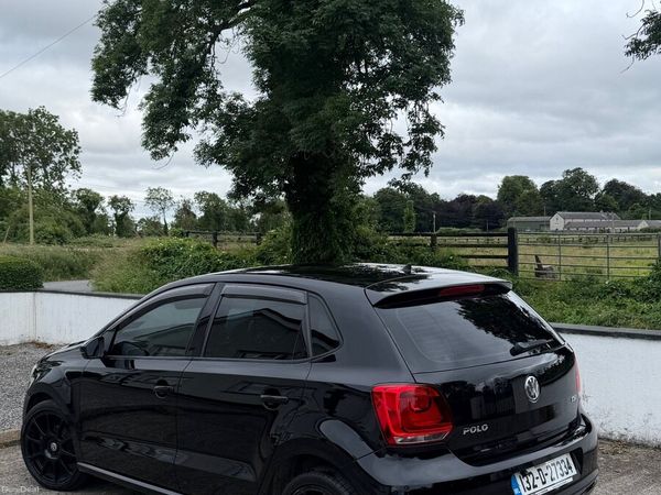 Volkswagen Polo Hatchback, Petrol, 2013, Black