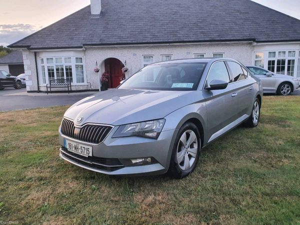 Skoda Superb Hatchback, Diesel, 2016, Grey