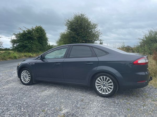 Ford Mondeo Saloon, Diesel, 2012, Blue
