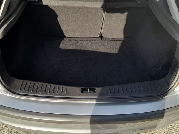 Ford Focus Hatchback, Petrol, 2005, Silver