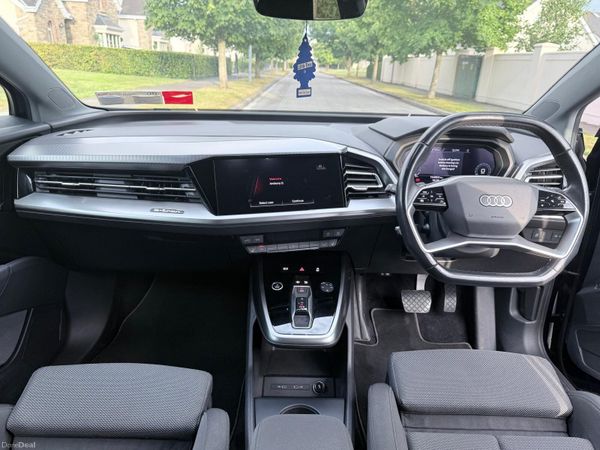 Audi e-tron Estate/Jeep, Electric, 2021, Blue