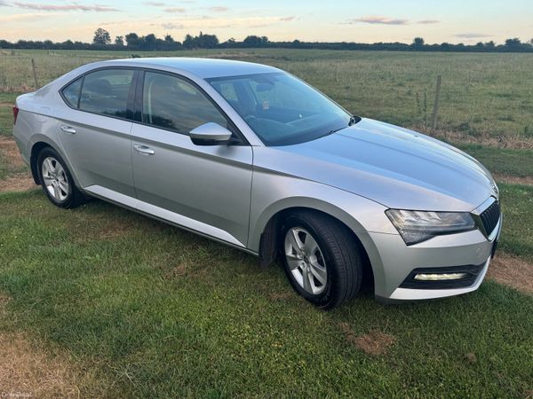 Skoda Superb Saloon, Diesel, 2020, Grey
