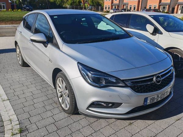 Opel Astra Hatchback, Petrol, 2019, Grey
