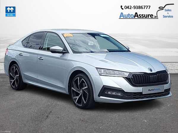Skoda Octavia Hatchback, Diesel, 2023, Silver