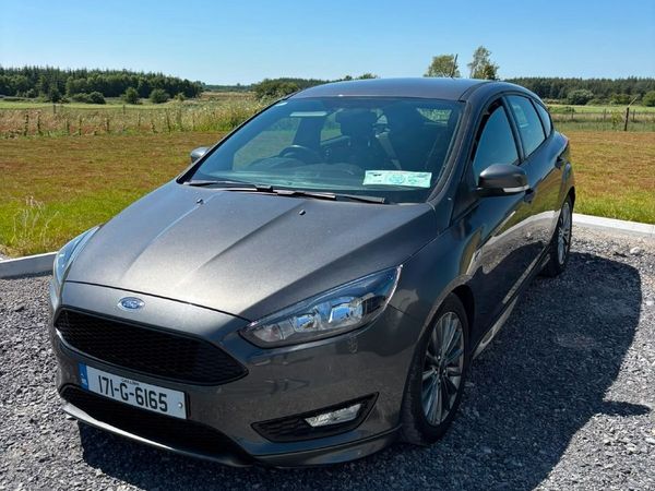 Ford Focus Hatchback, Diesel, 2017, Grey