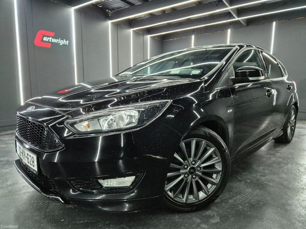 Ford Focus Hatchback, Petrol, 2018, Black
