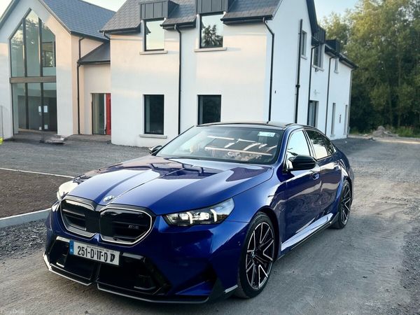 BMW M5 Saloon, Petrol Plug-in Hybrid, 2025, Blue