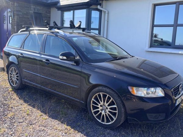 Volvo V50 Estate, Diesel, 2011, Black