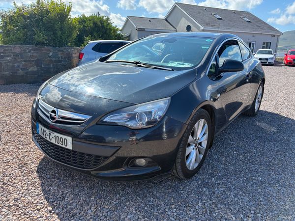 Opel Astra Hatchback, Diesel, 2014, Black