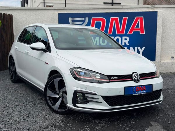 Volkswagen Golf Hatchback, Petrol, 2017, White