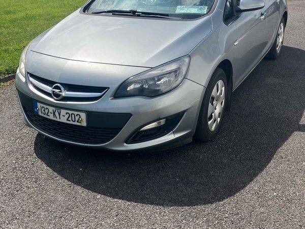 Opel Astra Saloon, Petrol, 2013, Silver