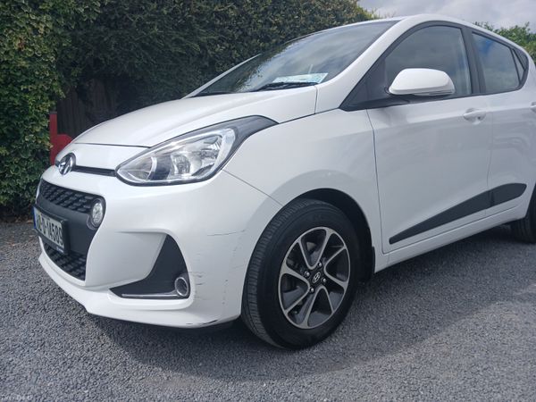 Hyundai i10 Hatchback, Petrol, 2018, White