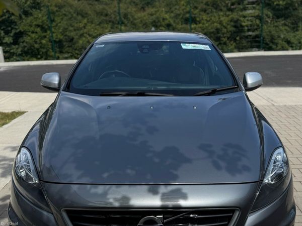 Volvo V40 Hatchback, Diesel, 2016, Grey