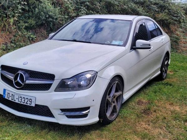 Mercedes-Benz C-Class Saloon, Diesel, 2010, White