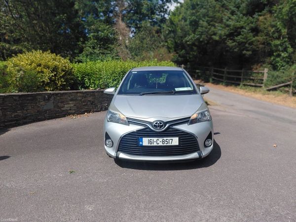 Toyota Yaris Hatchback, Petrol, 2016, Grey