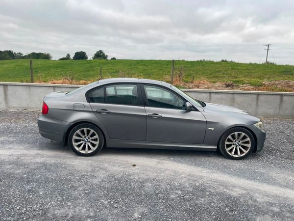 BMW 3-Series Saloon, Diesel, 2009, Grey