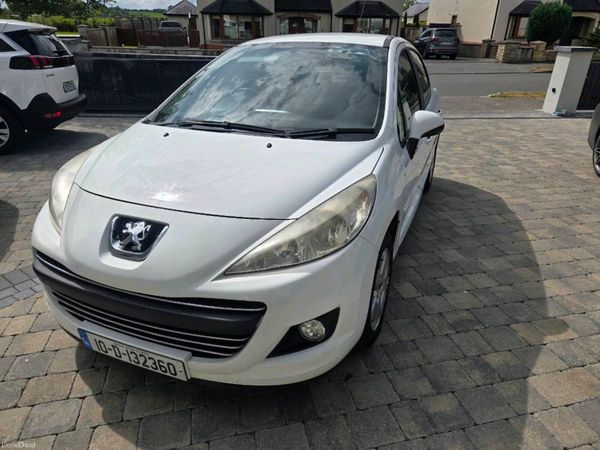 Peugeot 207 Hatchback, Diesel, 2010, White