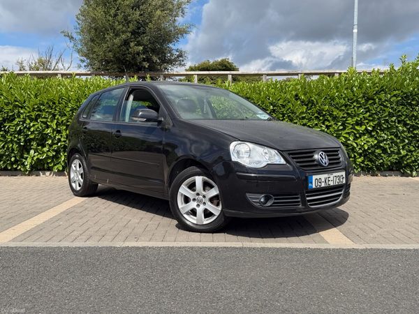 Volkswagen Polo Hatchback, Petrol, 2009, Black