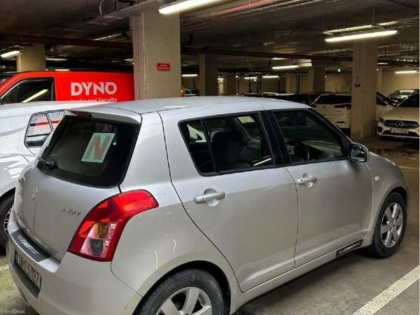Suzuki Swift Hatchback, Petrol, 2008, Silver