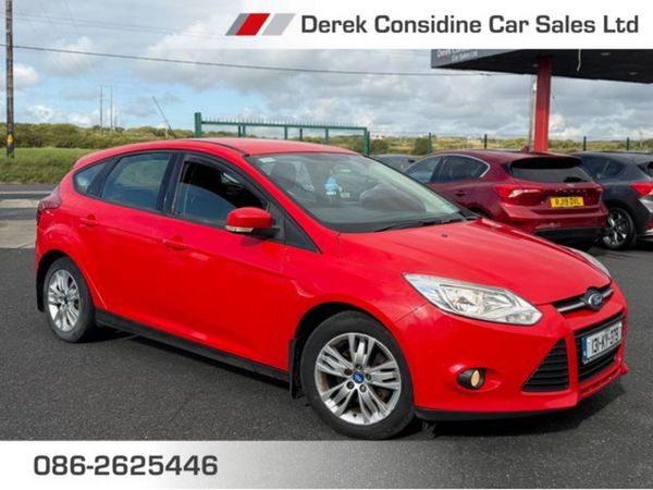 Ford Focus Hatchback, Diesel, 2013, Red