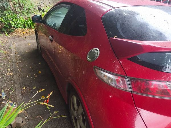 Honda Civic Hatchback, Petrol, 2010, Red