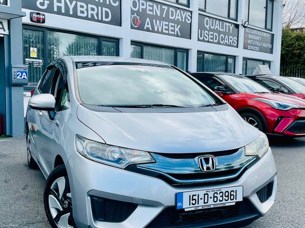 Honda Fit Hatchback, Petrol Hybrid, 2015, Silver