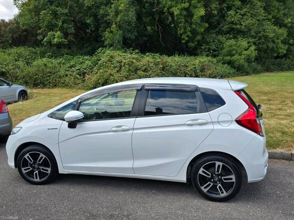 Honda Fit Hatchback, Petrol Hybrid, 2019, White