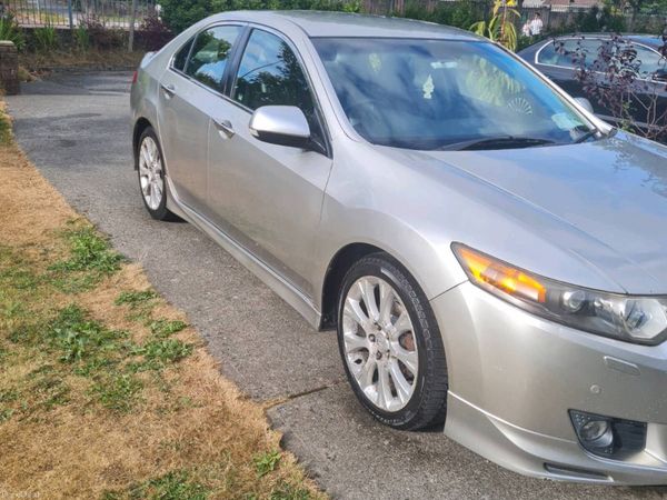 Honda Accord Saloon, Diesel, 2010, Silver