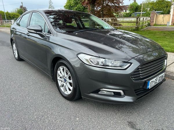 Ford Mondeo Hatchback, Diesel, 2017, Grey