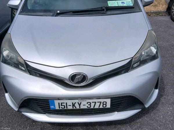 Toyota Vitz Hatchback, Petrol, 2015, Silver