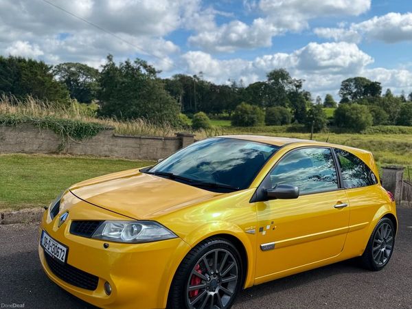 Renault Megane Hatchback, Petrol, 2008, Yellow
