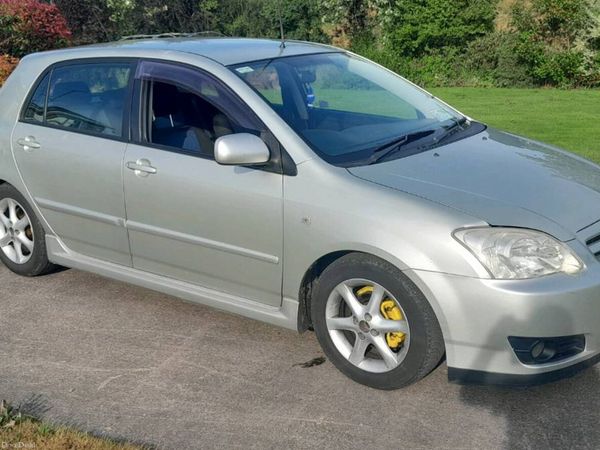 Toyota Corolla Hatchback, Petrol, 2005, Silver