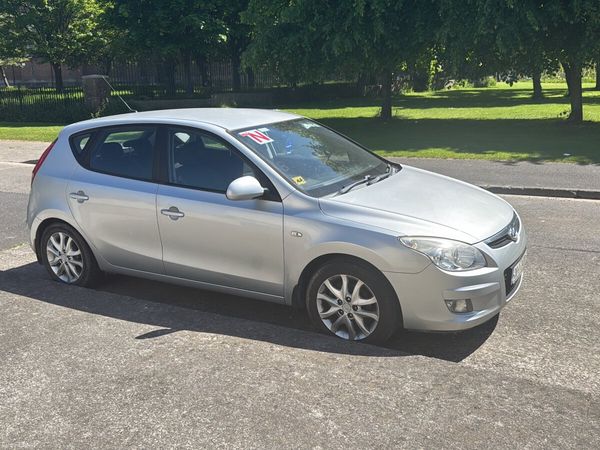 Hyundai i30 Hatchback, Petrol, 2008, Silver