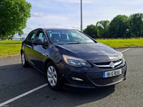 Vauxhall Astra Hatchback, Diesel, 2015, Black