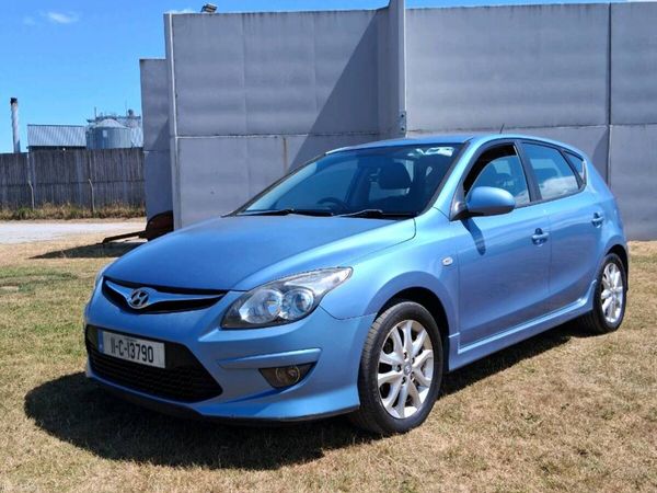 Hyundai i30 Hatchback, Diesel, 2011, Blue