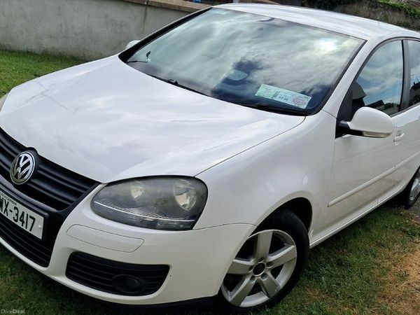 Volkswagen Golf Hatchback, Petrol, 2008, White