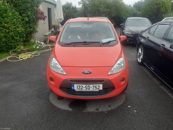 Ford KA Hatchback, Petrol, 2013, Red
