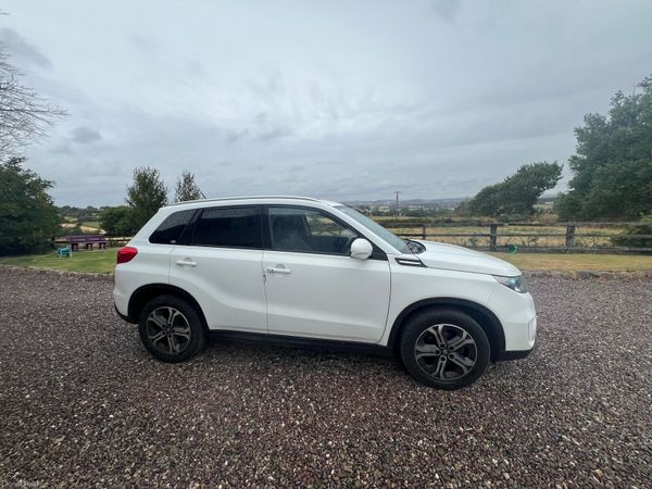 Suzuki Vitara SUV, Petrol, 2018, White