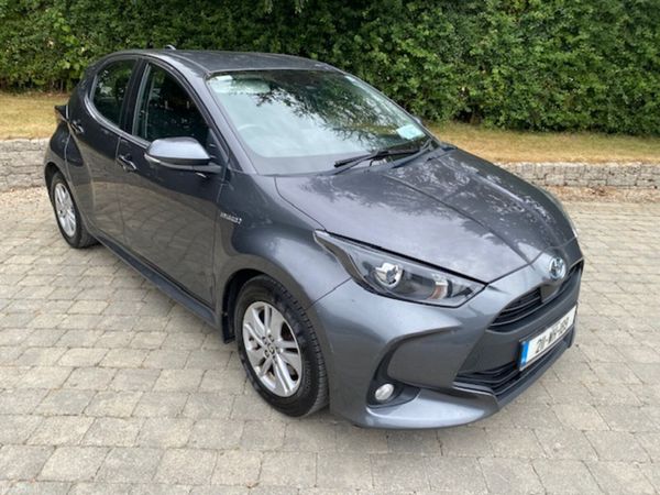 Toyota Yaris Hatchback, Petrol Hybrid, 2021, Grey