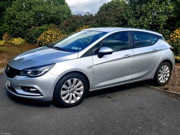 Opel Astra Hatchback, Petrol, 2016, Grey
