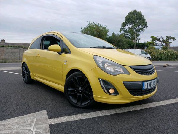 Vauxhall Corsa Hatchback, Petrol, 2011, Yellow