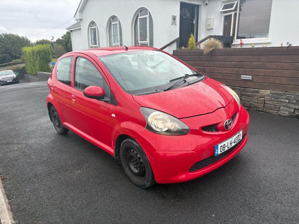 Toyota Aygo Hatchback, Petrol, 2008, Red