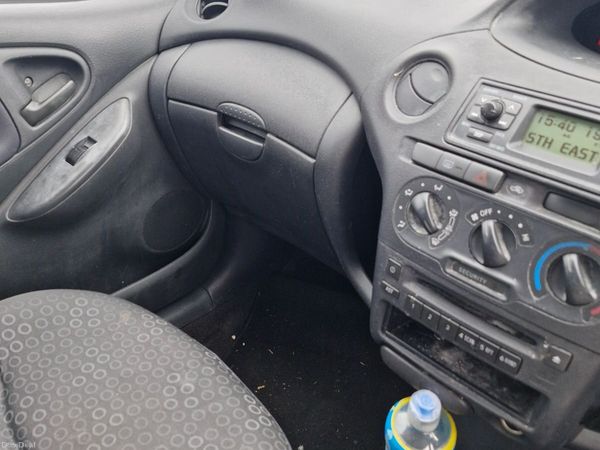 Toyota Yaris Hatchback, Petrol, 2004, Blue