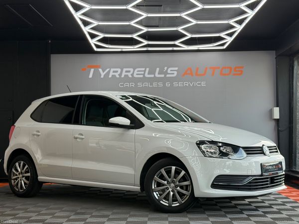 Volkswagen Polo Hatchback, Petrol, 2015, White