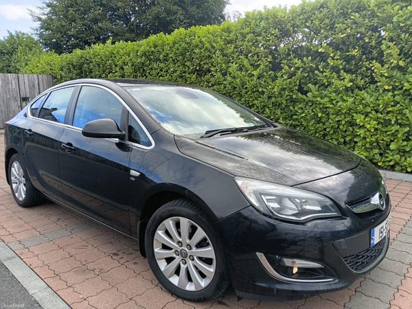 Opel Astra Saloon, Diesel, 2015, Black