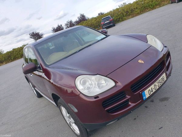 Porsche Cayenne SUV, Petrol, 2004, Red
