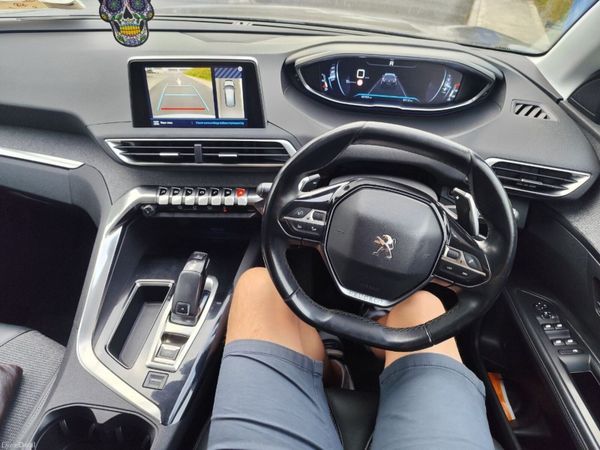 Peugeot 5008 MPV, Diesel, 2019, Grey