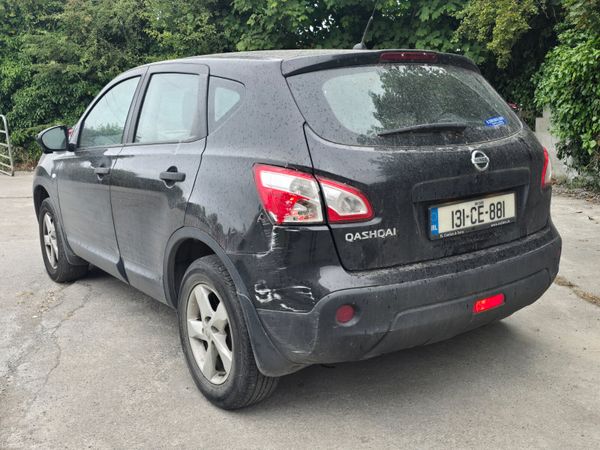 Nissan Qashqai Hatchback, Petrol, 2013, Black